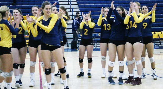 Women's volleyball are second in the OUA East with an 8-3 record.