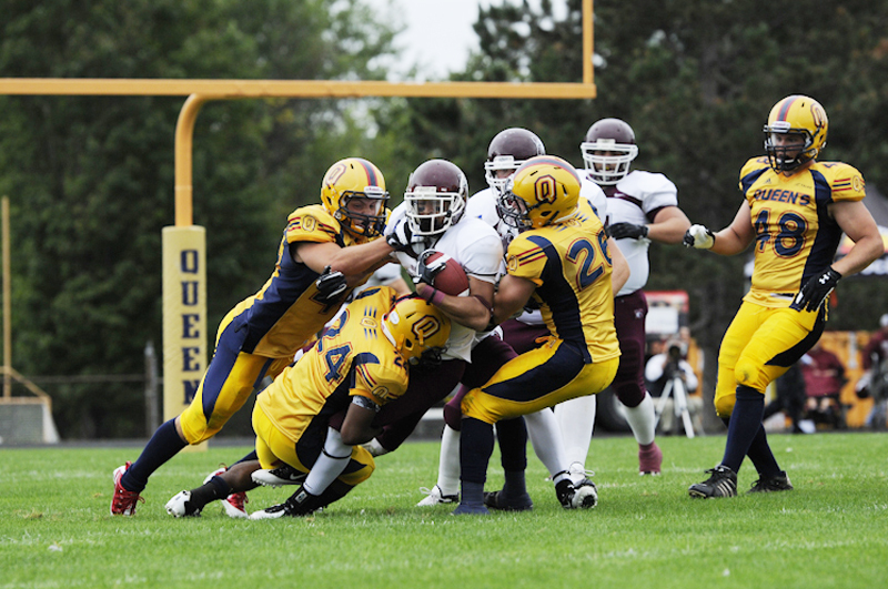 Gaels defensive backs Ben D'Andrea