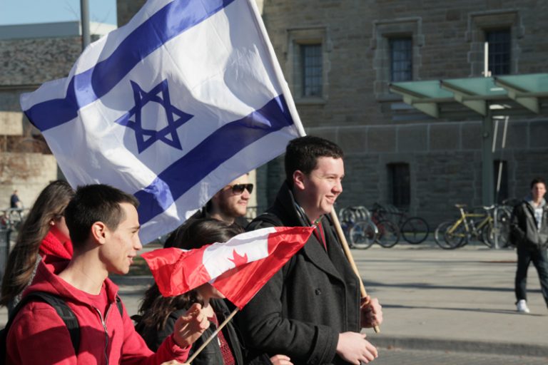 Both Israel on Campus and Solidarity for Palestinian Human Rights held rallies on campus Thursday afternoon.