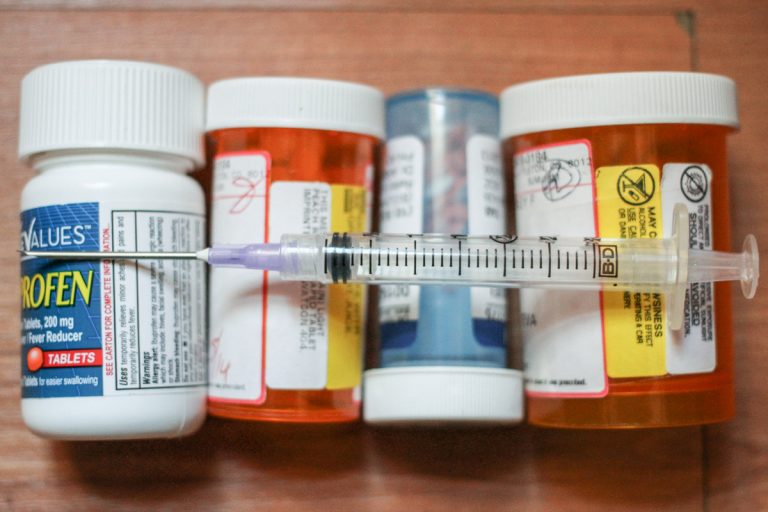 Queen’s Universities Allied for Essential Medicines (UAEM) graded the University’s research on neglected diseases and its commitment to improving access to treatment.