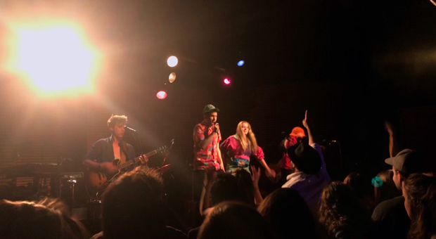 Dwayne Gretzky performing at Ale House on May 18.