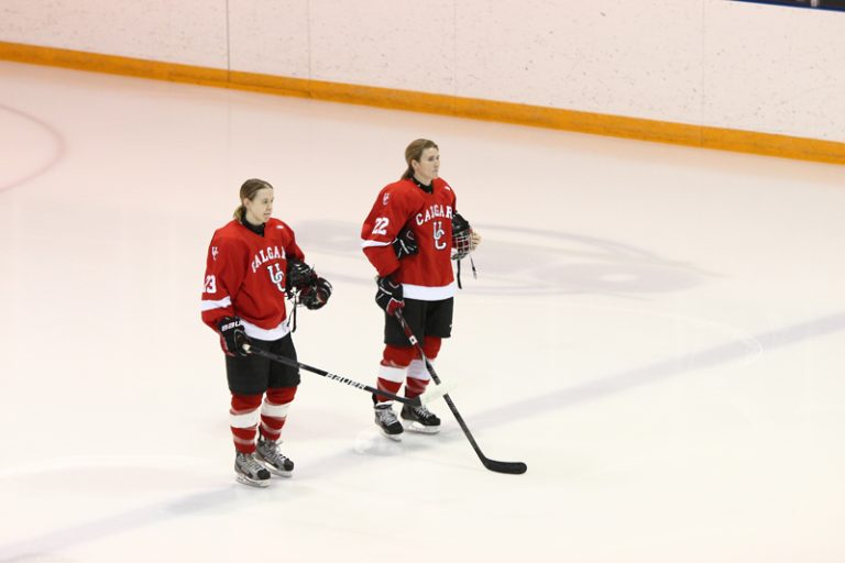 Calgary Dinos forward Hayley Wickenheiser scored a goal and an assist against Queen’s.