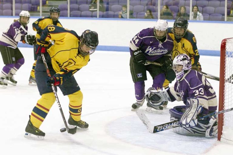 The Gaels lost 2-1 in London on Sunday.