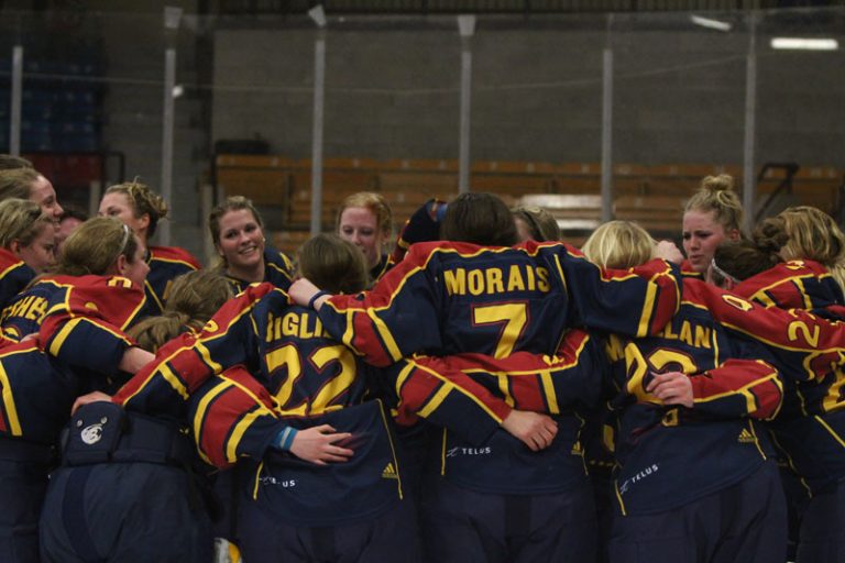 Queen’s survived a frantic flurry in the final seconds to clinch the OUA championship against Western last Friday.