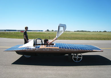 Eric Frazier and driver Kevin McHale get ready for a test-run in Aurum