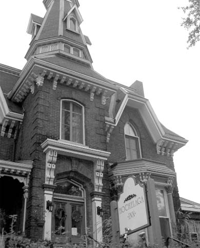 Guests staying at the Hochelaga Inn have reported many ghostly encounters.