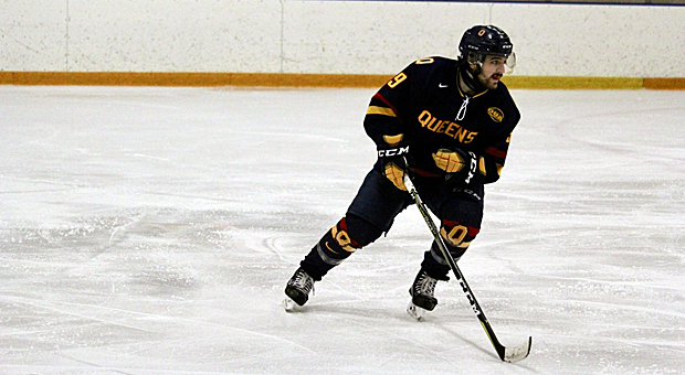 The men’s hockey team is closing in on second place in the OUA after a win and a loss this weekend.