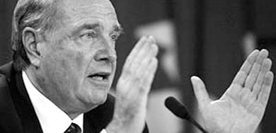 Paul Martin and his Liberal government have plans to sell off more than 300 pieces of crown land.