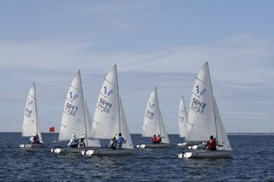 The sailing team competes in a race at the Queen’s Open on Oct.5. They won the tournament by a commanding 39-point margin