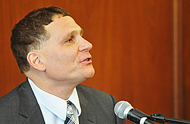 Daniel Woolf
