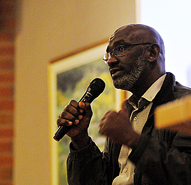 Sudanese-born Canadian citizen Abousfian Abdelrazik speaks at the public library on Monday. Earlier