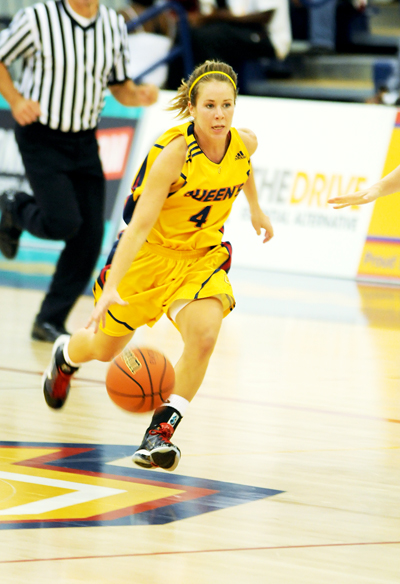Guard Liz Boag is one of the many rookies helping the Gaels this season through injuries and team development.